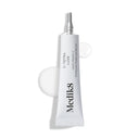 C-Tetra® Luxe (Lyxprov) serum från Medik8 i vit tub med text och transparent vätska i bakgrunden, hudvård som ger strålande resultat.