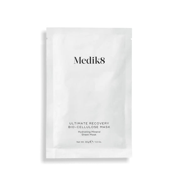 Produktbild av Medik8 Ultimate Recovery Bio-Cellulose Mask, vit förpackning med text om återfuktande mineralsheetmask.-5